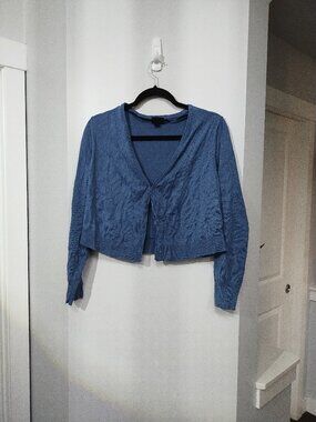 Torrid sz 1 cropped blue cardigan